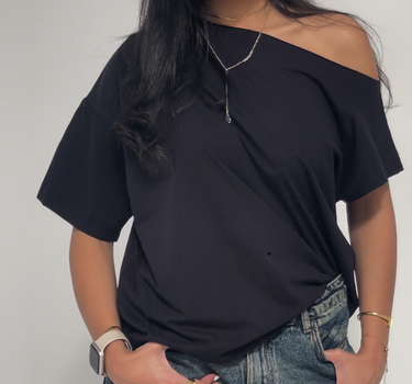 Asia offshoulder black shirt