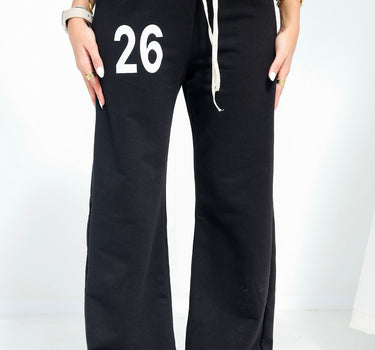 26 balck pants