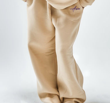 Asia beige sweatpants