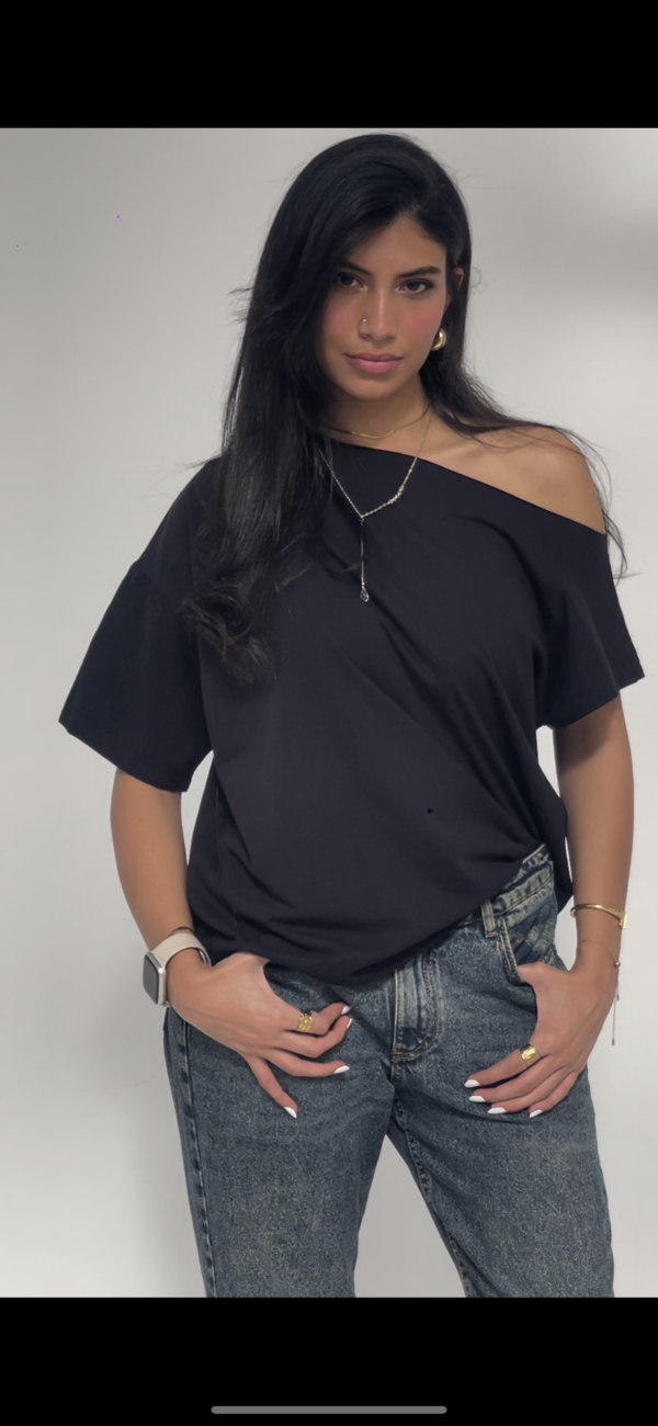 Asia offshoulder black shirt - Image 2