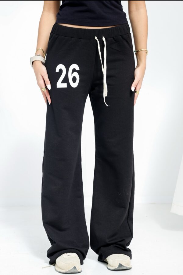 26 balck pants
